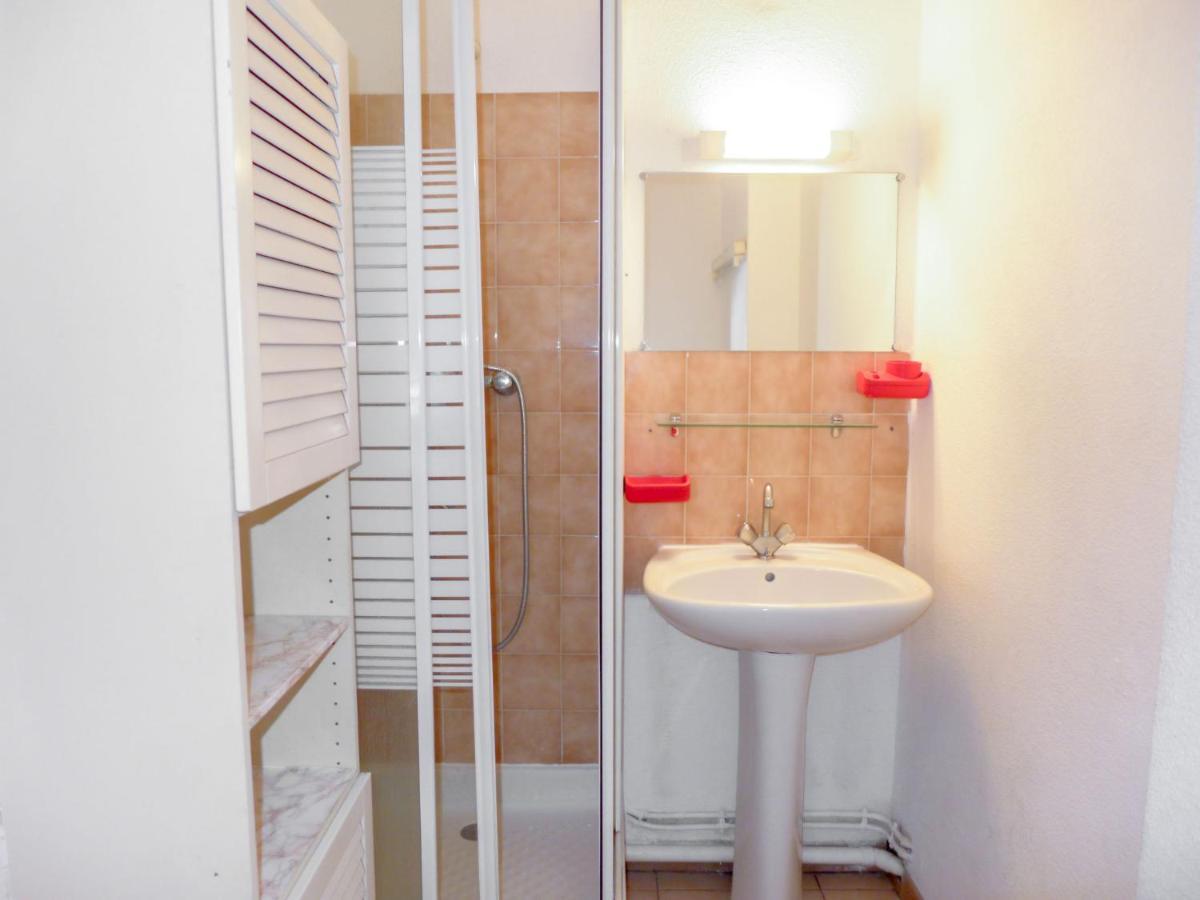 Apartment Le Grand Large By Interhome Сикс-Фор-ле-Плаж Екстериор снимка